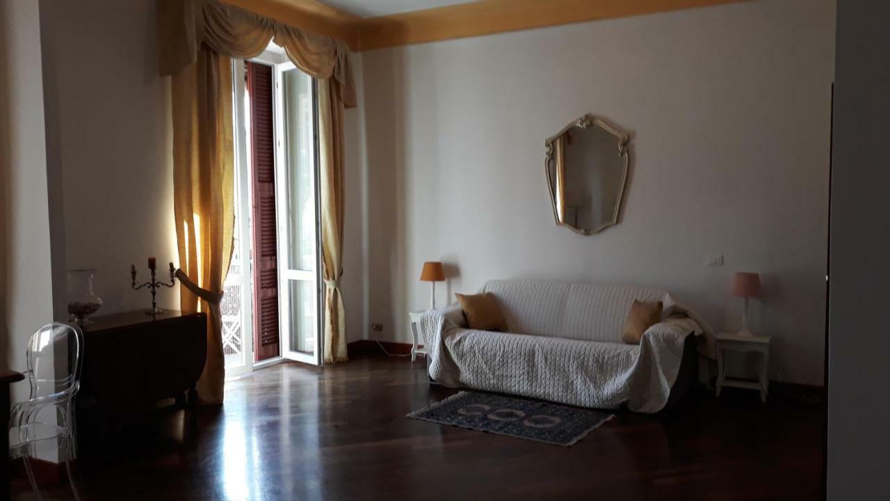 Florian Apartment